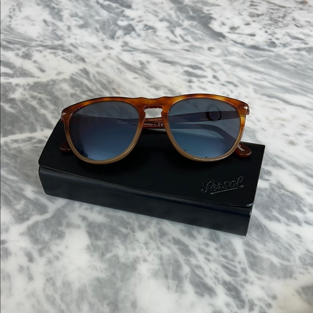 Unisex Persol Brown Tortoise Sunglasses